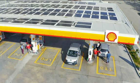 Shell İstasyonları Güneşleniyor